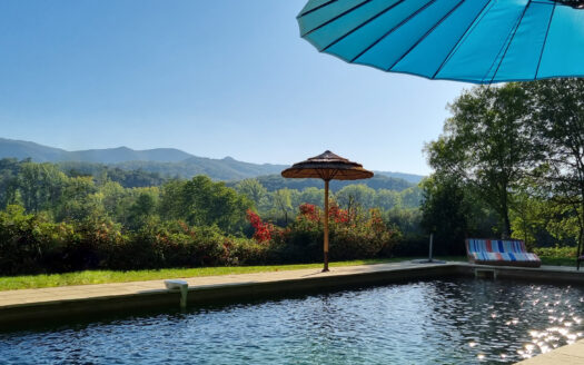 Domaine 950m² 28 Pièces Proche Pézenas (30km)